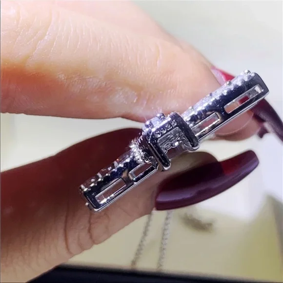 New Men Women 925 Silver Big Diamond Pendant Cross Necklace - Picture 5 of 6